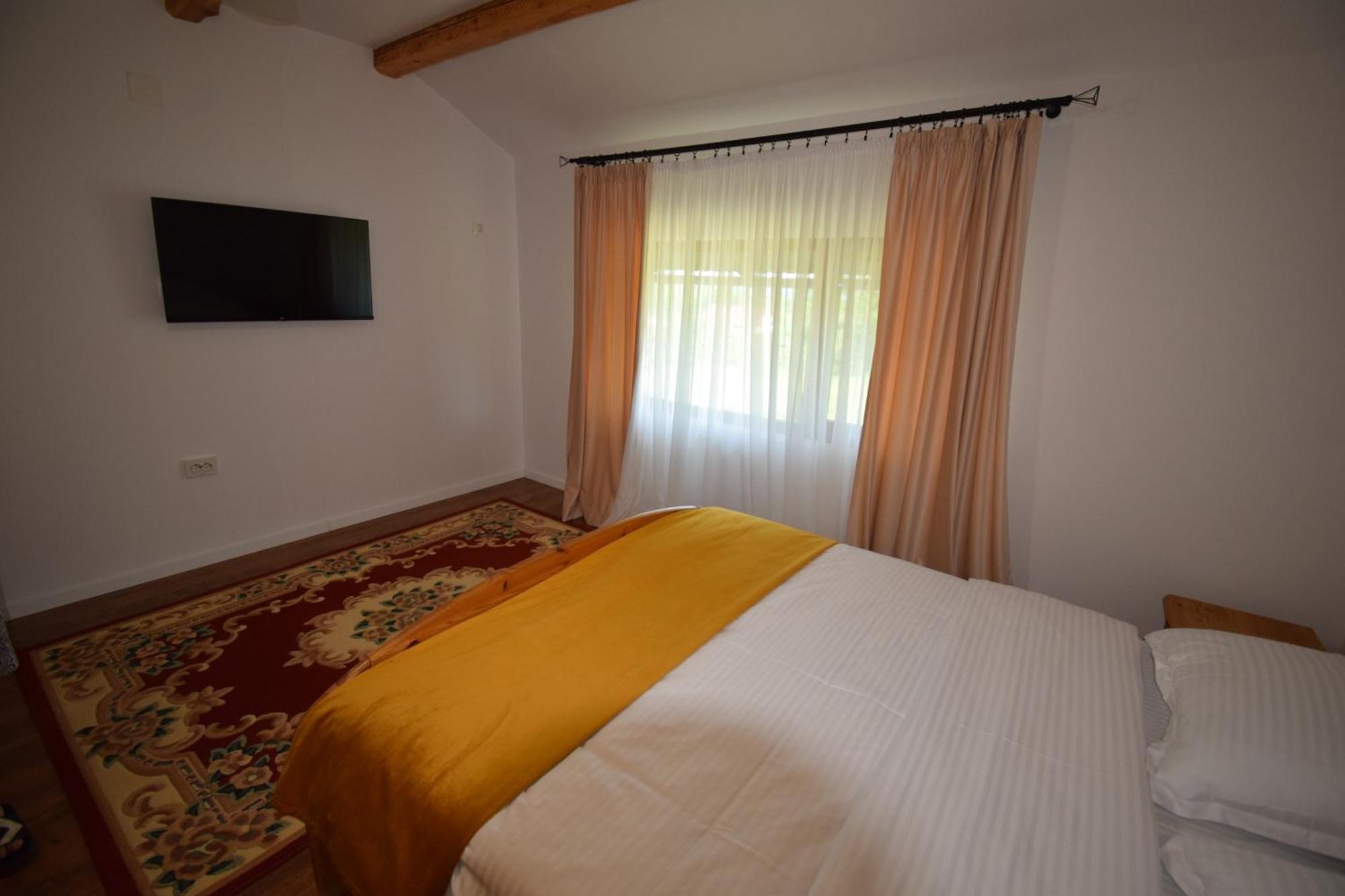 La Radacini Appartement Horezu Buitenkant foto